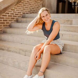 Meet your Posher, Mia